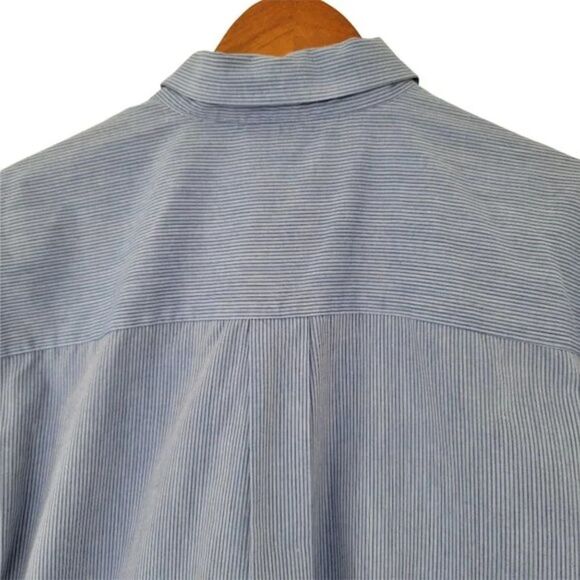 Van Heusen‎ Short Sleeve Striped Button down Shirt Womans Size L Blue - Picture 8 of 10